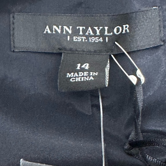Ann Taylor NWT The One-Button Sophia Blazer in Midnight Blue Tropical Wool - Picture 9 of 12